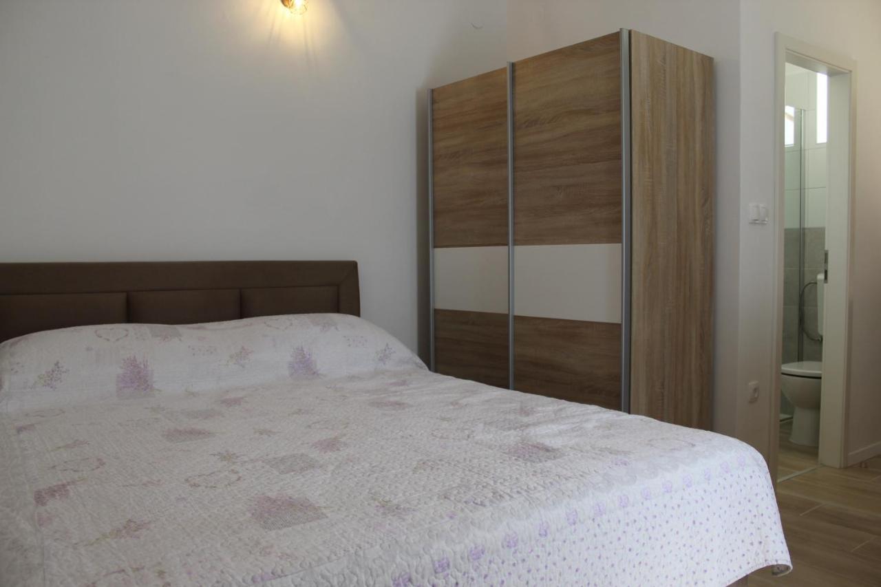 Apartments Kekel Biograd Na Moru Luaran gambar