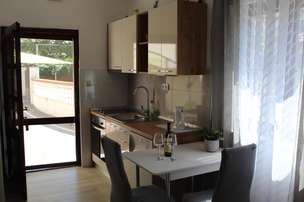 Apartments Kekel Biograd Na Moru Luaran gambar