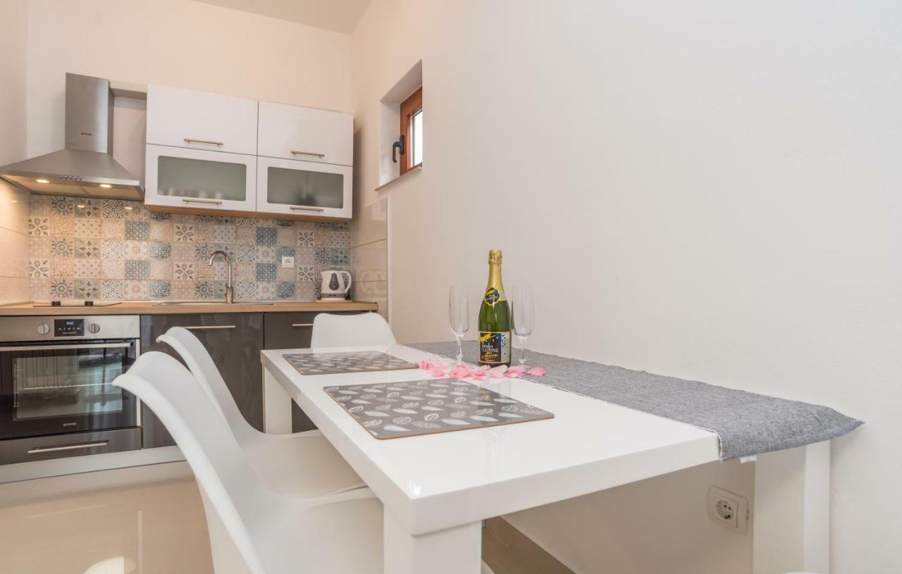 Apartments Kekel Biograd Na Moru Luaran gambar